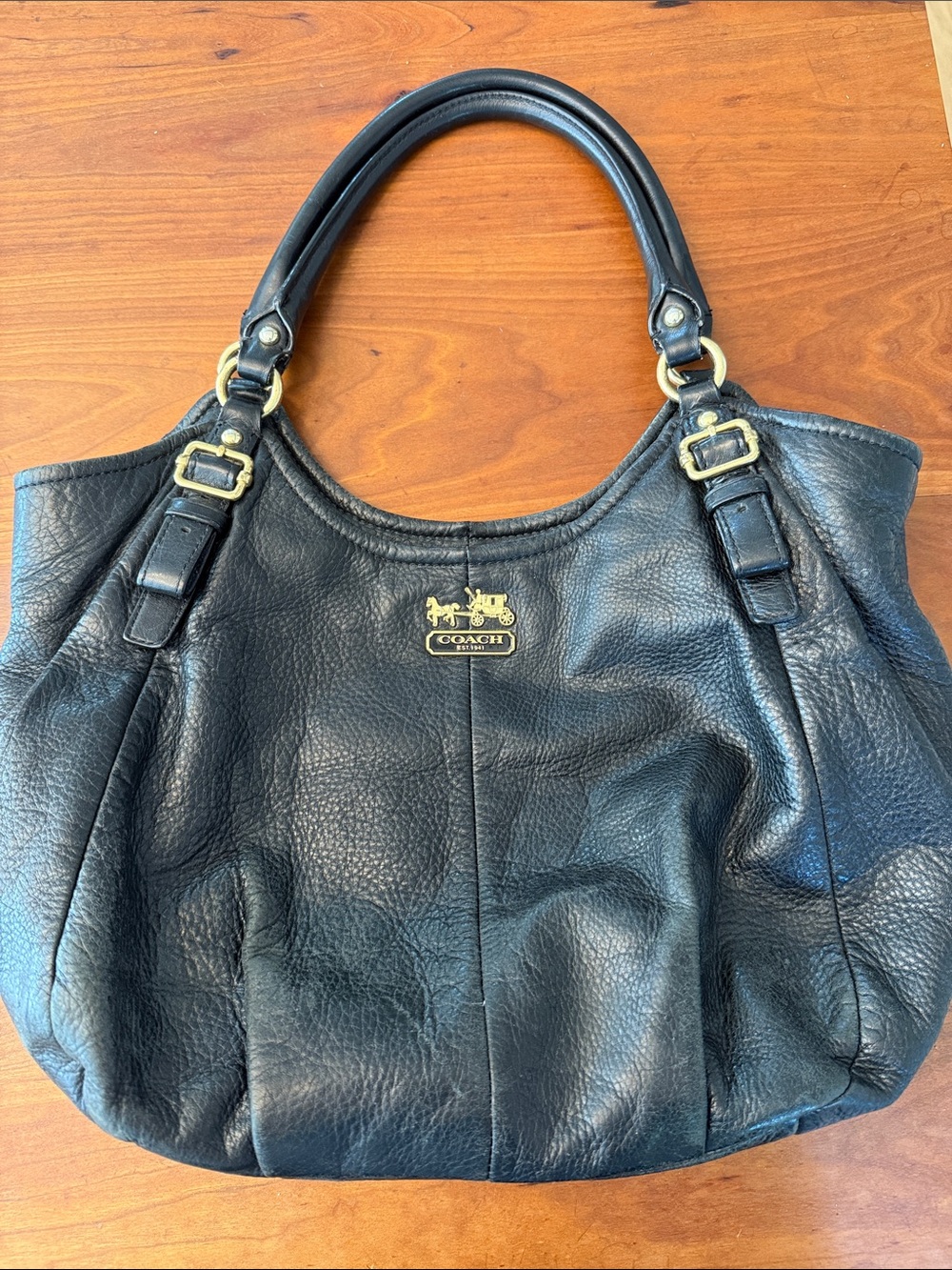 COACH MADISON ABIGAIL Black Pebbeled Leather Shoulder bag with Gold Hardware EUC